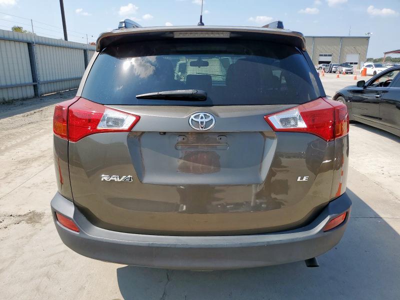 JTMBFREV1FD124196 - 2015 TOYOTA RAV4 LE 金色 照片 6