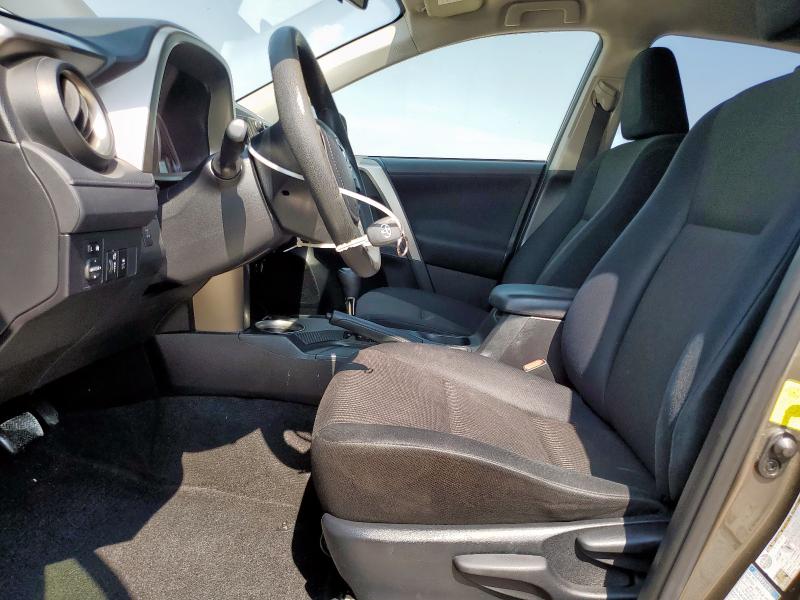 JTMBFREV1FD124196 - 2015 TOYOTA RAV4 LE 金色 照片 7