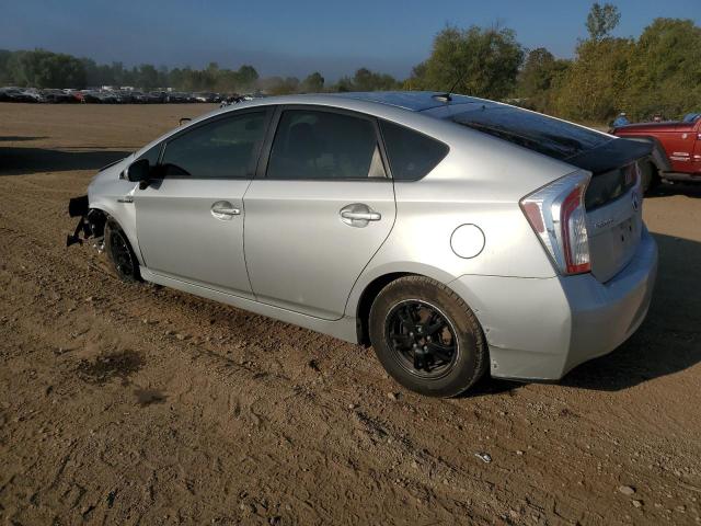 JTDKN3DUXD5552056 - 2013 TOYOTA PRIUS 银色 照片 2
