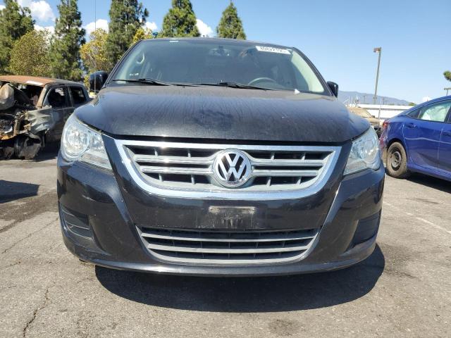 2C4RVABG2CR321430 - 2012 VOLKSWAGEN ROUTAN SE BLACK photo 5