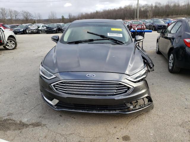 3FA6P0HD0JR266199 - 2018 FORD FUSION SE GRAY photo 5