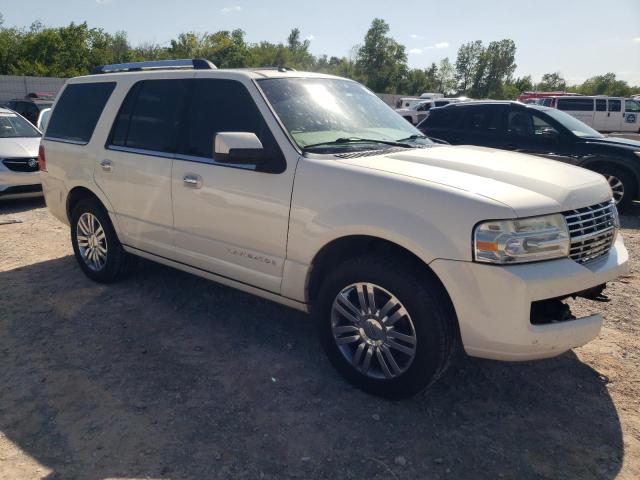 5LMFU27538LJ09051 - 2008 LINCOLN NAVIGATOR WHITE photo 4
