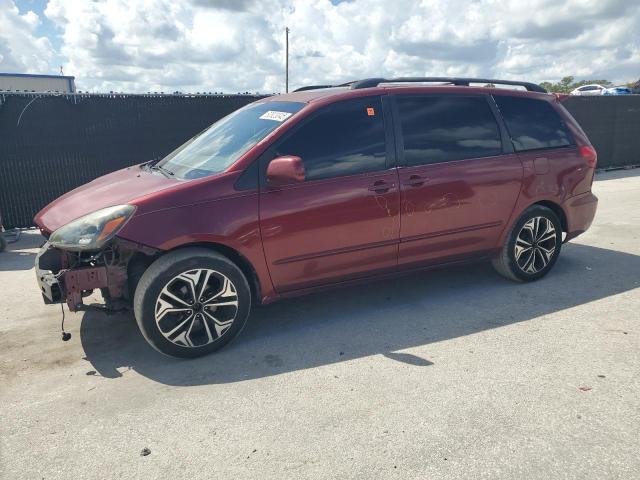 2004 TOYOTA SIENNA XLE, 