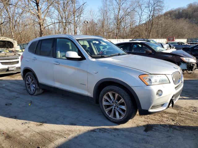 5UXWX9C5XE0D14376 - 2014 BMW X3 XDRIVE28I SILVER photo 4