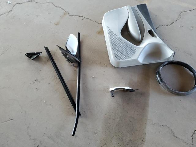 1C3CDFBA8DD288363 - 2013 DODGE DART SXT WHITE photo 12