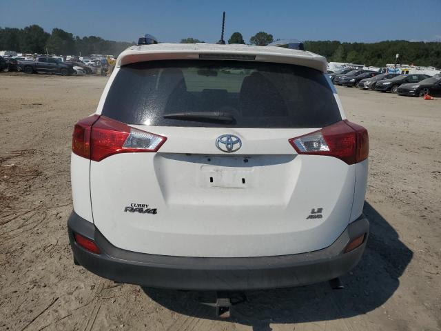 JTMBFREV5FD168024 - 2015 TOYOTA RAV4 LE 白色 照片 6
