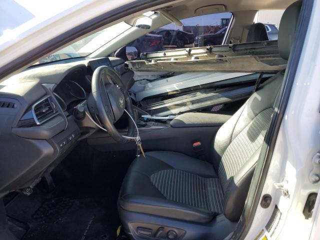 4T1G11AKXPU745693 - 2023 TOYOTA CAMRY SE NIGHT SHADE WHITE photo 7