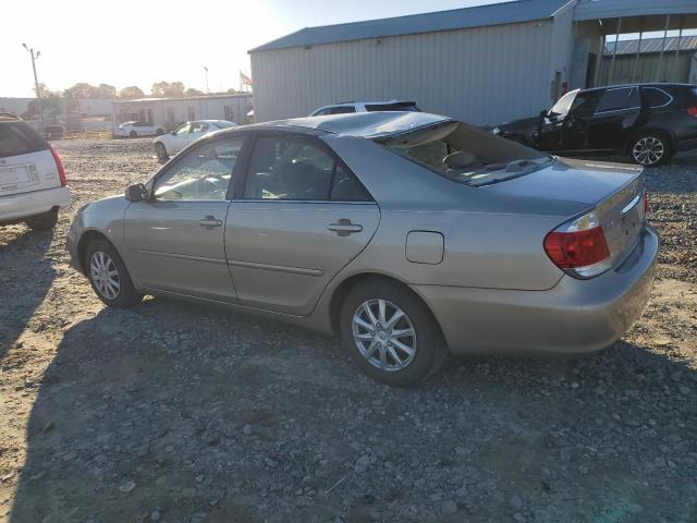 4T1BE32K35U044452 - 2005 TOYOTA CAMRY LE TAN photo 2