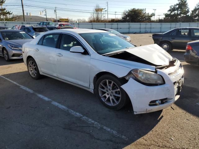 1G1ZE5EU8BF384569 - 2011 CHEVROLET MALIBU LTZ WHITE photo 4