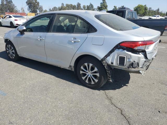 JTDEAMDE5NJ055237 - 2022 TOYOTA COROLLA LE SILVER photo 2