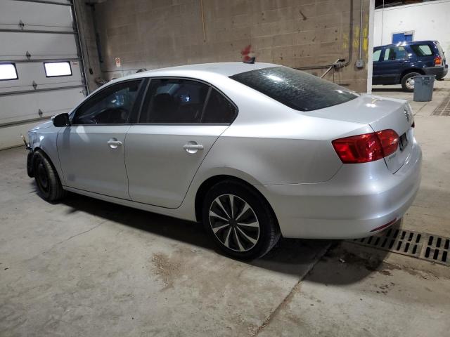 3VWD17AJ7EM360186 - 2014 VOLKSWAGEN JETTA SE SILVER photo 2