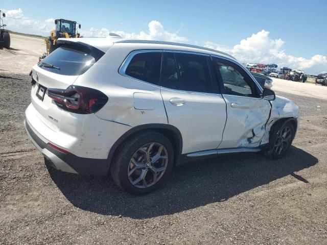 WBX47DP02RN278301 - 2024 BMW X3 SDRIVE30I WHITE photo 3