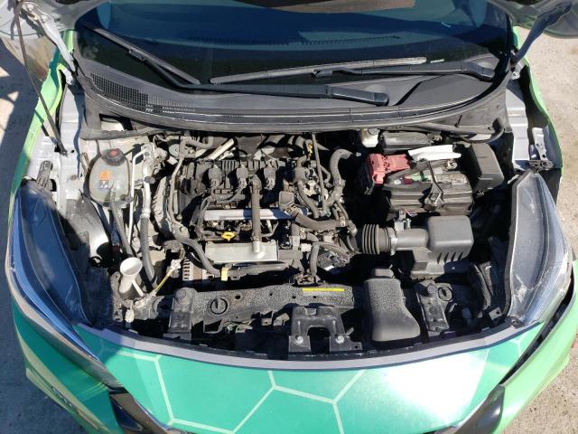 3N1CN8DV5LL884918 - 2020 NISSAN VERSA S GREEN photo 11