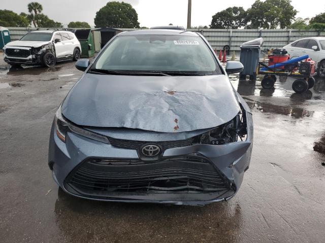 5YFB4MDE9SP249142 - 2025 TOYOTA COROLLA LE ლურჯი ფოტო 5