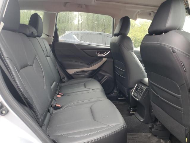 JF2SKELC9RH456164 - 2024 SUBARU FORESTER LIMITED SILVER photo 11