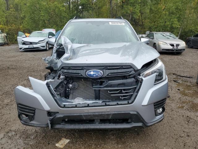 JF2SKELC9RH456164 - 2024 SUBARU FORESTER LIMITED SILVER photo 5