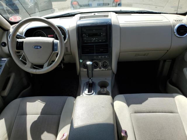 1FMEU73E07UB71873 - 2007 FORD EXPLORER XLT 银色 照片 8