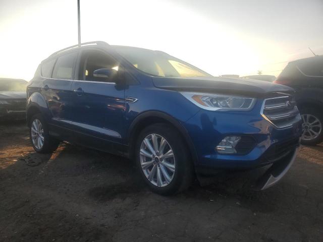 1FMCU9JD5HUB87906 - 2017 FORD ESCAPE TITANIUM Blau Foto 4