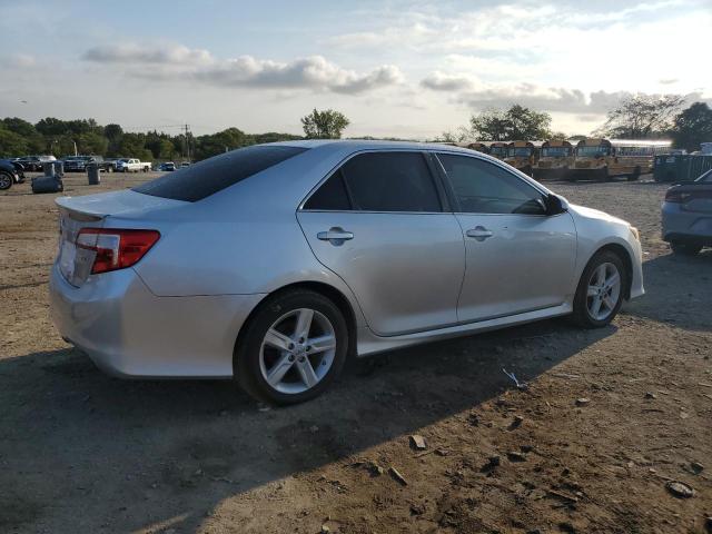 4T1BF1FK8CU184473 - 2012 TOYOTA CAMRY BASE Argent photo 3