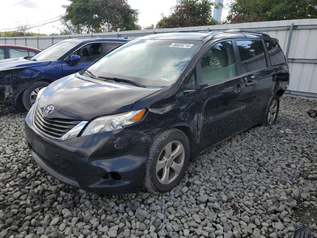2014 TOYOTA SIENNA LE, 