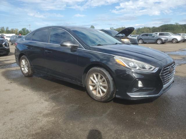 5NPE24AF7KH749930 - 2019 HYUNDAI SONATA SE Noir photo 4
