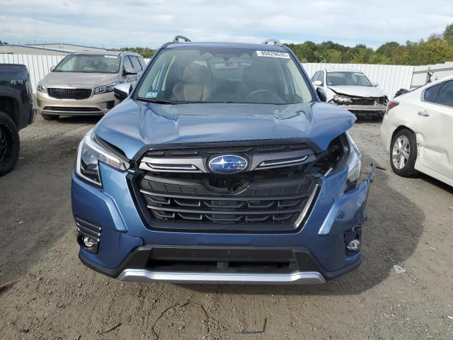 JF2SKARC6NH432754 - 2022 SUBARU FORESTER TOURING BLUE photo 5