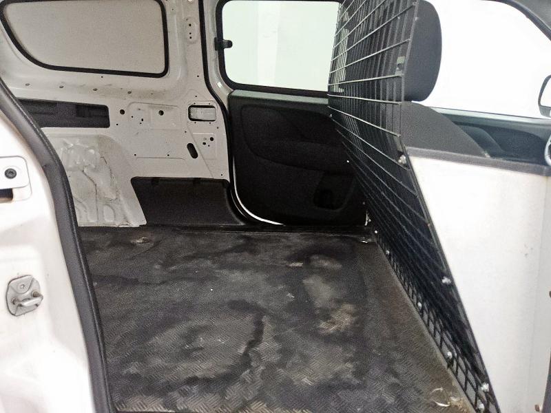 ZFBERFBB1H6E09152 - 2017 RAM PROMASTER SLT WHITE photo 10