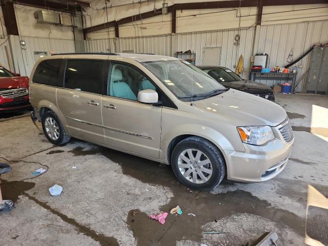 2C4RC1BG3GR200112 - 2016 CHRYSLER TOWN & COU TOURING TAN photo 4