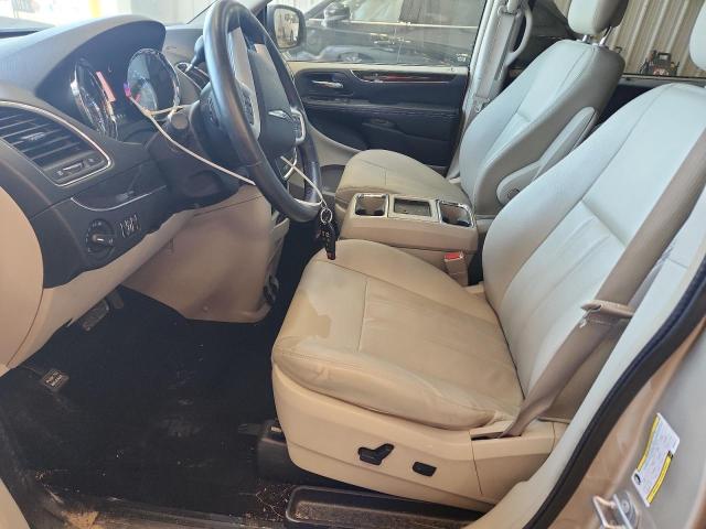 2C4RC1BG3GR200112 - 2016 CHRYSLER TOWN & COU TOURING TAN photo 7