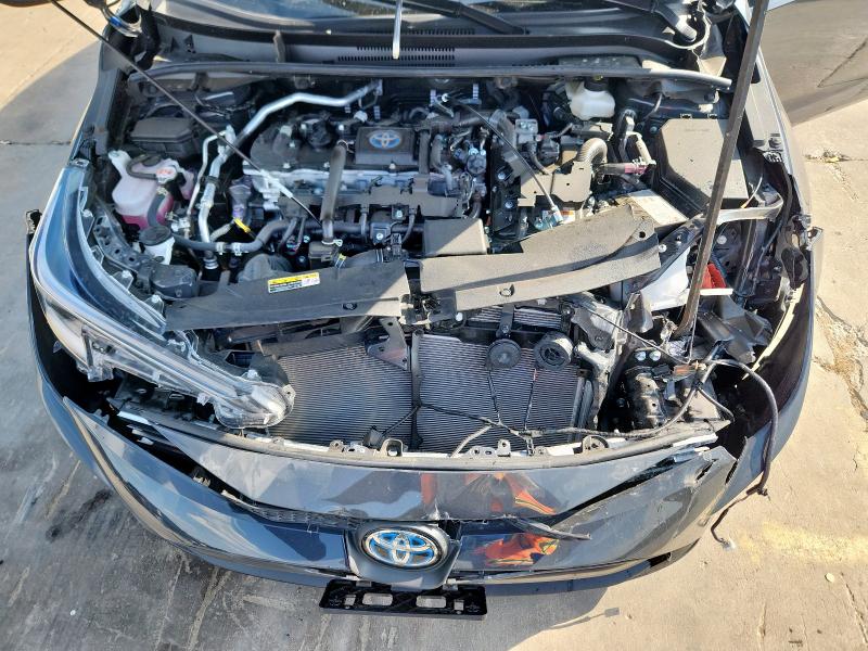 JTDBCMFE0R3067543 - 2024 TOYOTA COROLLA LE GRAY photo 11