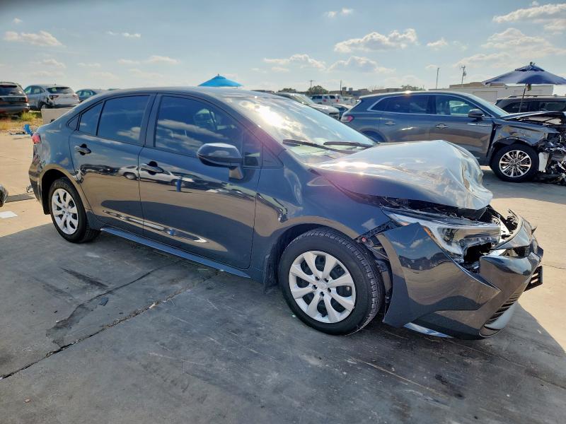 JTDBCMFE0R3067543 - 2024 TOYOTA COROLLA LE GRAY photo 4