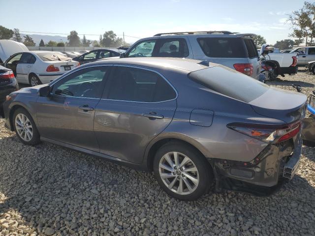 4T1C11AK3PU127372 - 2023 TOYOTA CAMRY LE GRAY photo 2