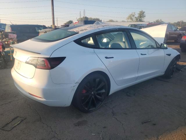 5YJ3E1EB2JF055941 - 2018 TESLA MODEL 3 Blanc photo 3