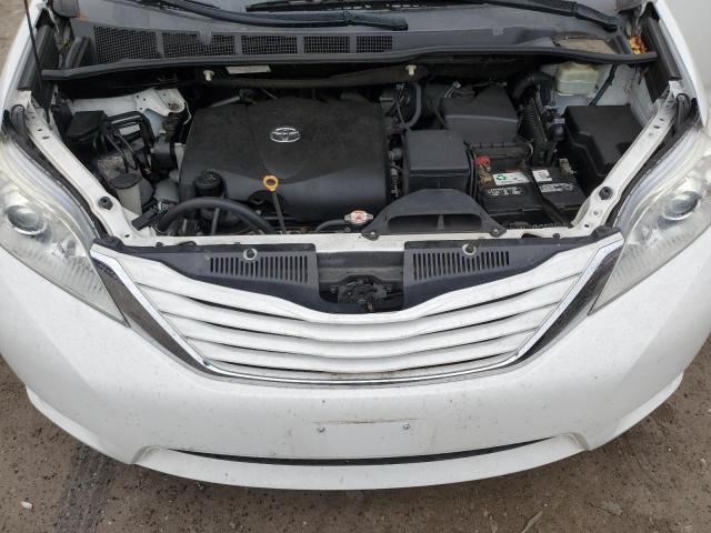 5TDKZ3DC0HS799890 - 2017 TOYOTA SIENNA LE WHITE photo 12