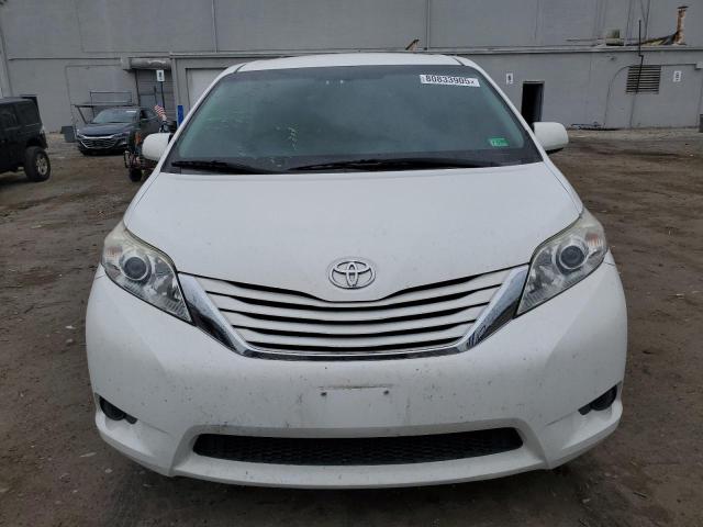 5TDKZ3DC0HS799890 - 2017 TOYOTA SIENNA LE WHITE photo 5