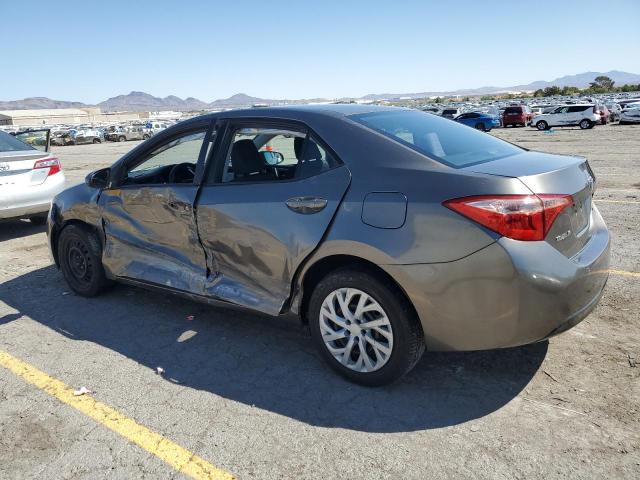 5YFBURHE4JP815780 - 2018 TOYOTA COROLLA L GRAY photo 2