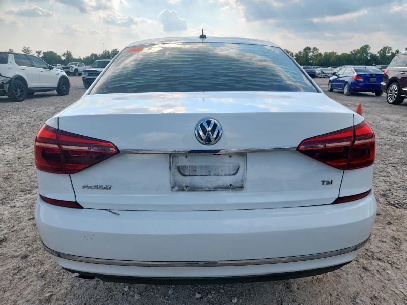 1VWAT7A38HC084945 - 2017 VOLKSWAGEN PASSAT S أبيض صورة 6