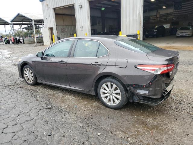 4T1B11HK7JU646420 - 2018 TOYOTA CAMRY L CHARCOAL photo 2