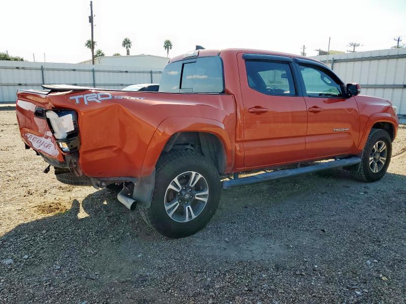 5TFAZ5CN6JX054958 - 2018 TOYOTA TACOMA DOUBLE CAB 橙色 照片 3