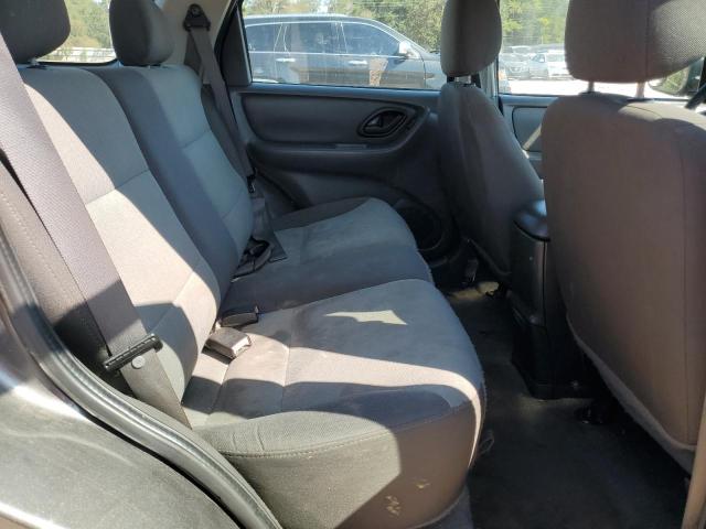 1FMYU021X4KB40141 - 2004 FORD ESCAPE XLS GRAY photo 11