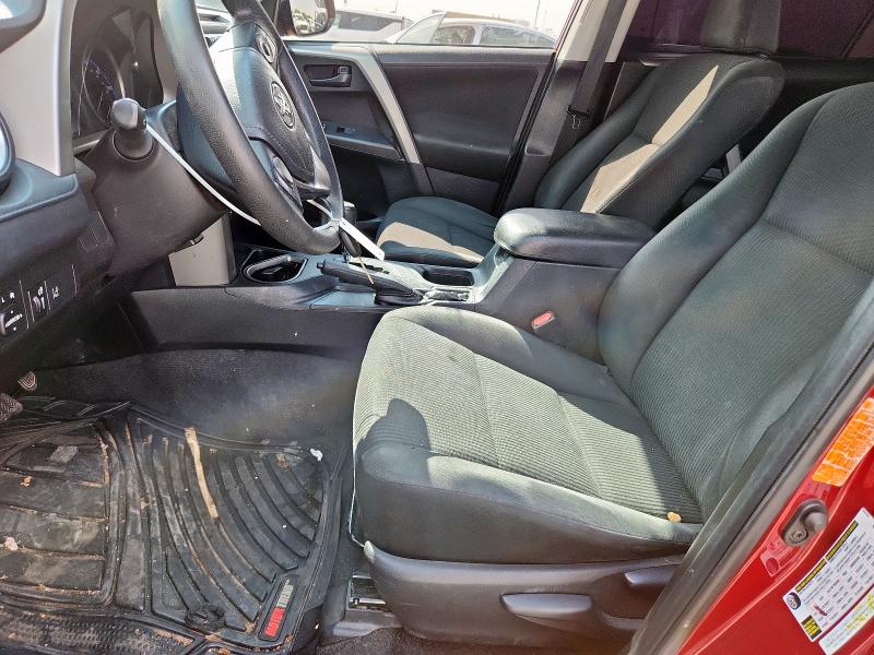 2T3ZFREV1JW451742 - 2018 TOYOTA RAV4 LE Czerwony zdjęcie 7