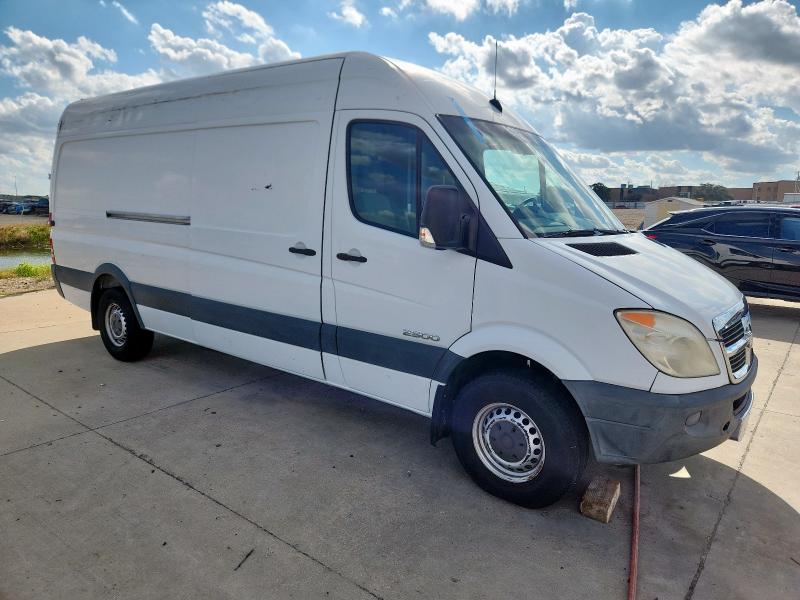 WD0PE845985296839 - 2008 DODGE SPRINTER 2500 Beyaz fotoğraf 4