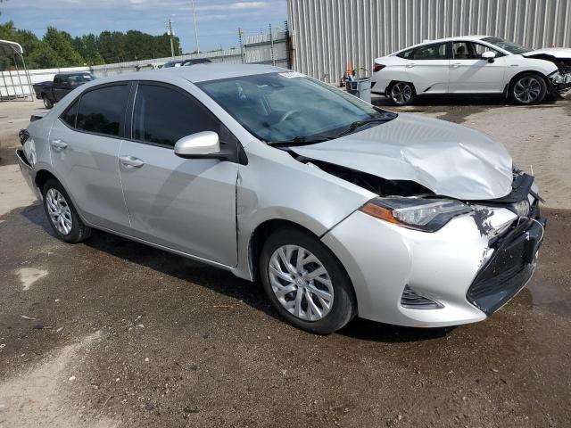 5YFBURHE7KP936594 - 2019 TOYOTA COROLLA L 银色 照片 4