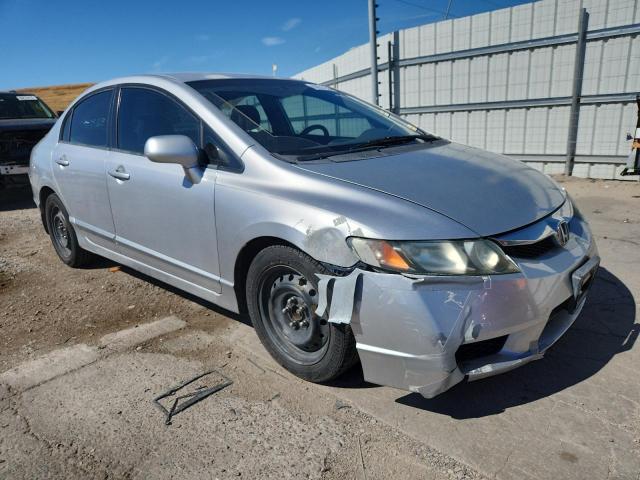 2HGFA1F56AH327999 - 2010 HONDA CIVIC LX 银色 照片 4