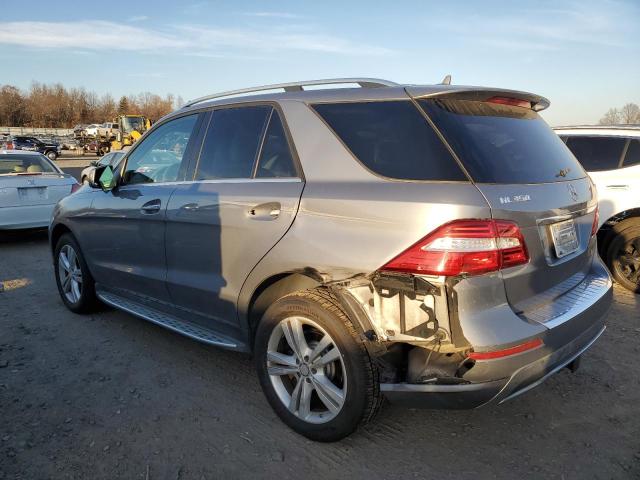 4JGDA5HB1DA104624 - 2013 MERCEDES-BENZ ML 350 4MATIC GRAY photo 2