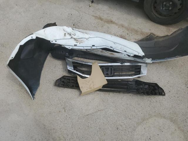 1HGCP2F32AA030054 - 2010 HONDA ACCORD LX თეთრი ფოტო 12