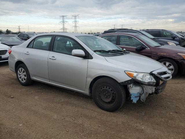 2T1BU4EE8BC610262 - 2011 TOYOTA COROLLA BASE SILVER photo 4