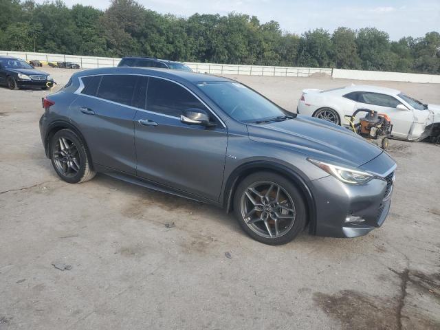 SJKCH5CP1JA050703 - 2018 INFINITI QX30 BASE Серый фото 4