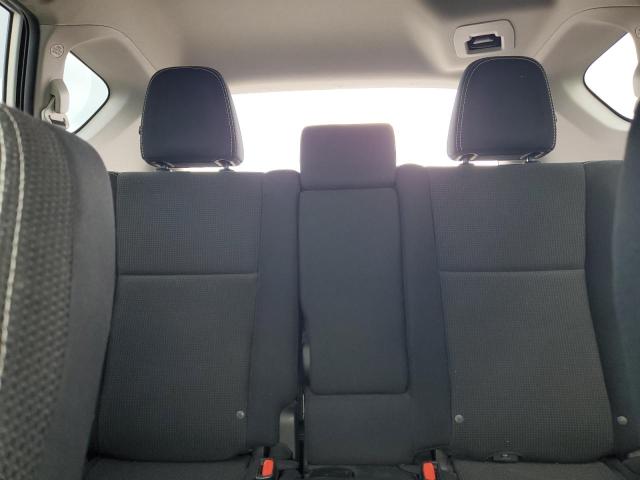 2T3RFREV6GW500913 - 2016 TOYOTA RAV4 XLE WHITE photo 10