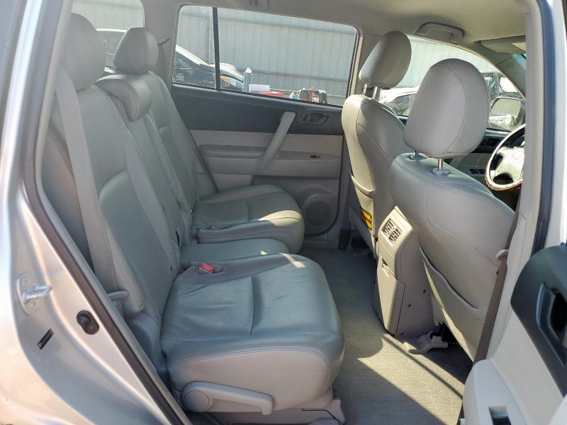 JTEDS41A682015091 - 2008 TOYOTA HIGHLANDER SILVER photo 11
